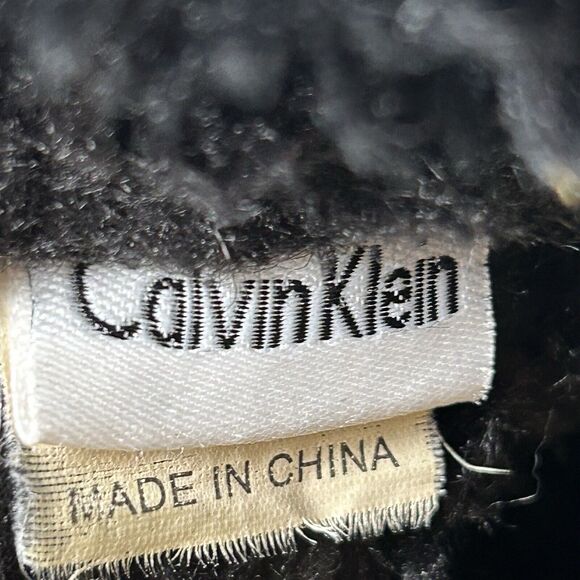 Calvin Klein Adult 1 size Knit Cap Fleece Lined With Ties - Picture 6 of 8